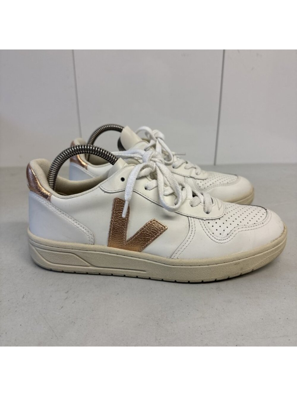 Veja V-10 White Metallic Rose Leather Low Top Women's Sneakers Shoe Size 40 US 9